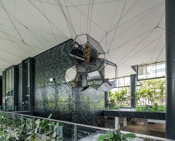 Stillness in Motion — 3 Airborne Self-Assemblies, 2017 Tomás Saraceno